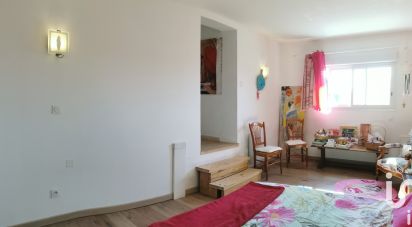 House 5 rooms of 102 m² in Nîmes (30900)