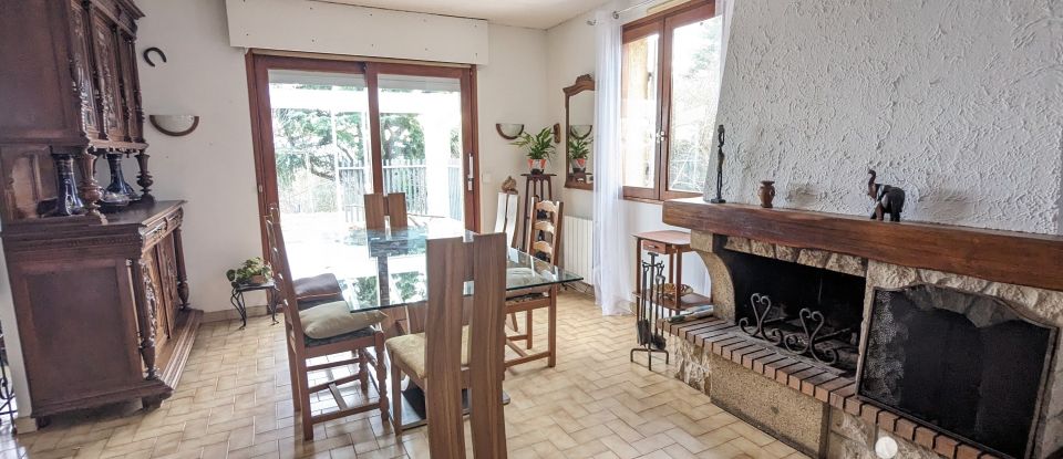 Maison traditionnelle 8 pièces de 167 m² à Tournon-sur-Rhône (07300)