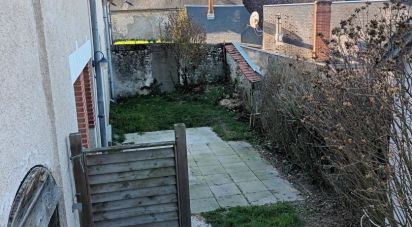 House 5 rooms of 120 m² in Tauxigny (37310)