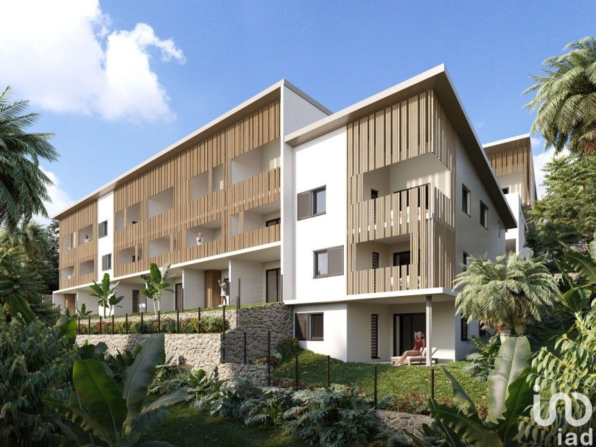 Appartement 4 pièces de 95 m² à BELLE PIERRE (97400)