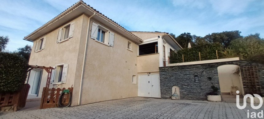 Maison traditionnelle 6 pièces de 171 m² à Aléria (20270)