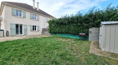 House 5 rooms of 98 m² in Le Coudray-Montceaux (91830)