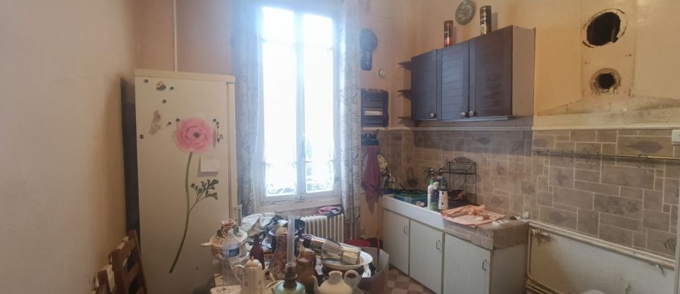 House 3 rooms of 56 m² in Châteauroux (36000)