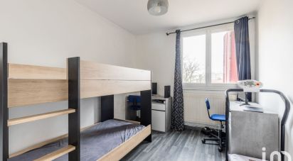 Appartement 4 pièces de 65 m² à Sainte-Geneviève-des-Bois (91700)