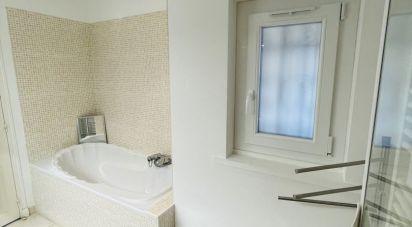 Appartement 6 pièces de 201 m² à Buxerolles (86180)