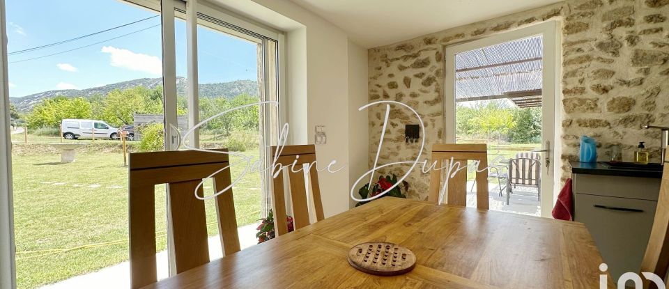 House 8 rooms of 275 m² in Robion (84440)