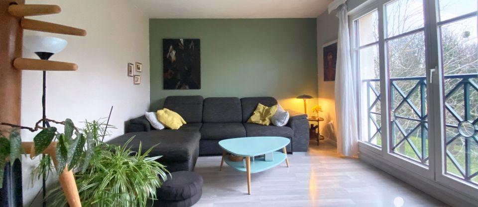 Appartement 4 pièces de 85 m² à Noisy-le-Grand (93160)
