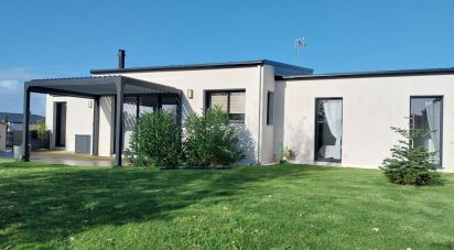 House 5 rooms of 112 m² in Essarts en Bocage (85140)