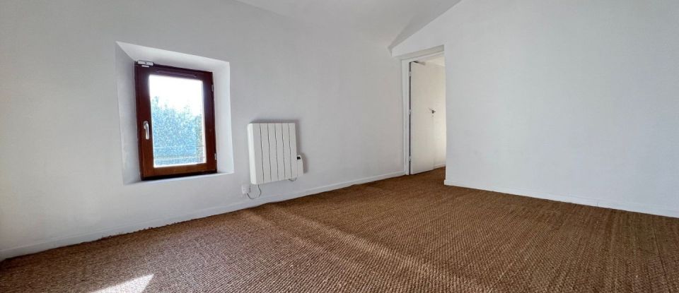 House 5 rooms of 100 m² in Châteauvert (83670)