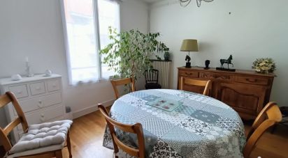 Appartement 4 pièces de 87 m² à Vichy (03200)