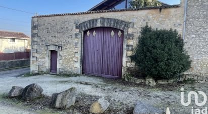 Traditional house 4 rooms of 150 m² in Chazelles (16380)