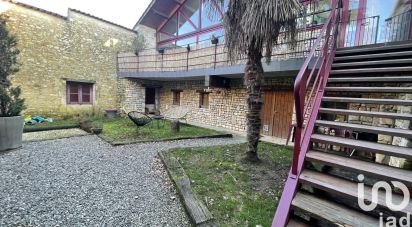 Traditional house 4 rooms of 150 m² in Chazelles (16380)