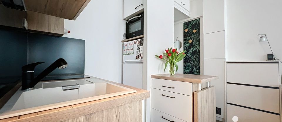 Apartment 1 room of 21 m² in Paris (75017)