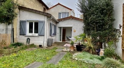 House 4 rooms of 66 m² in Chatou (78400)