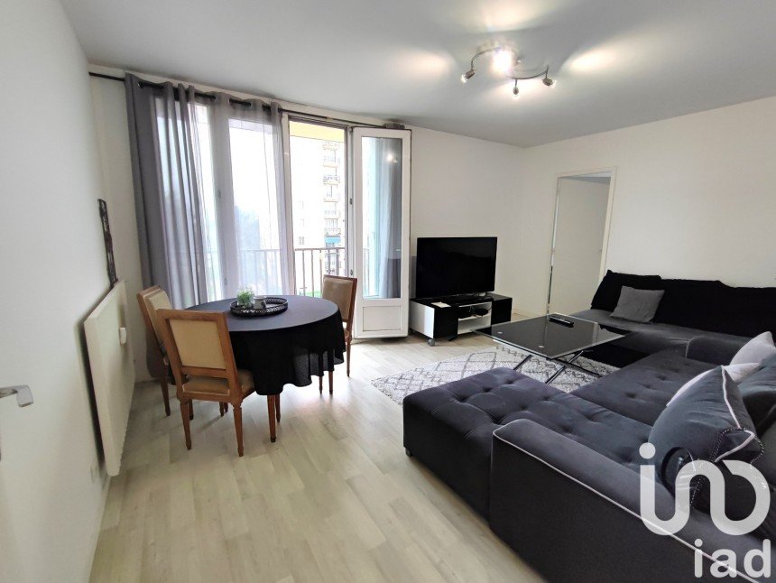 Appartement 3 pièces de 65 m² à Compiègne (60200)