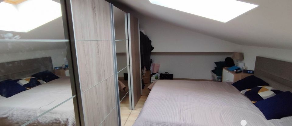 Apartment 3 rooms of 84 m² in Uchaud (30620)
