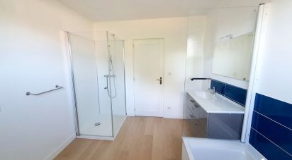 House 8 rooms of 240 m² in Ballan-Miré (37510)