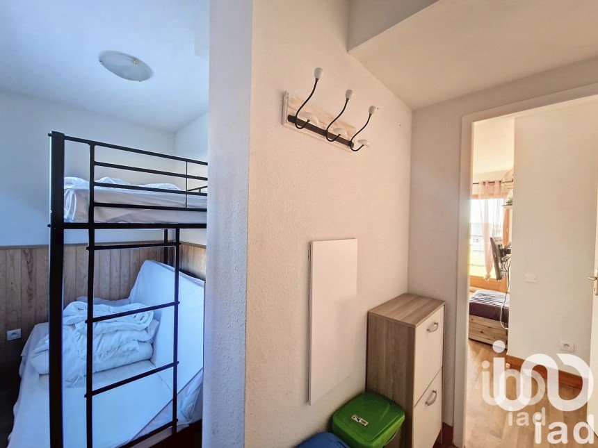 Appartement 2 pièces de 36 m² à Besse-et-Saint-Anastaise (63610)