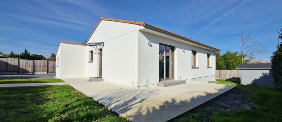 Maison 4 pièces de 90 m² à Blanquefort (33290)