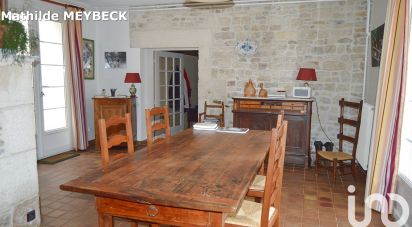 Village house 10 rooms of 232 m² in Fressines (79370)