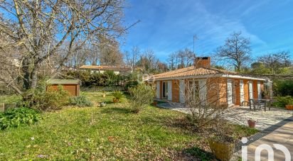 Traditional house 5 rooms of 128 m² in Saint-Paul-en-Forêt (83440)