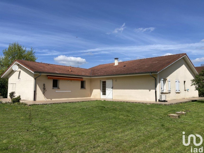 House 7 rooms of 170 m² in Fontaines-sur-Marne (52170)
