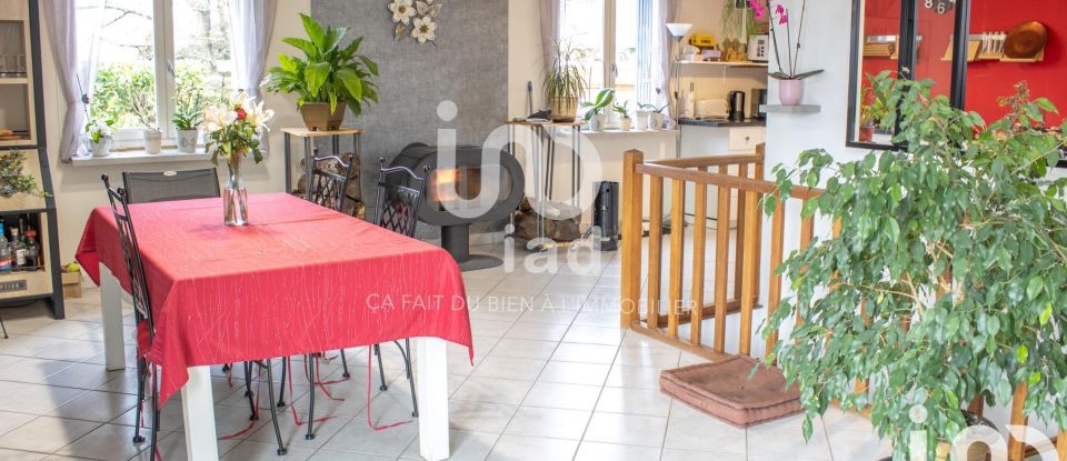 Traditional house 8 rooms of 130 m² in Vraiville (27370)