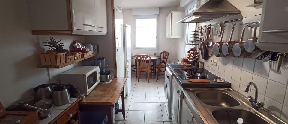 Apartment 3 rooms of 76 m² in Angers (49000)