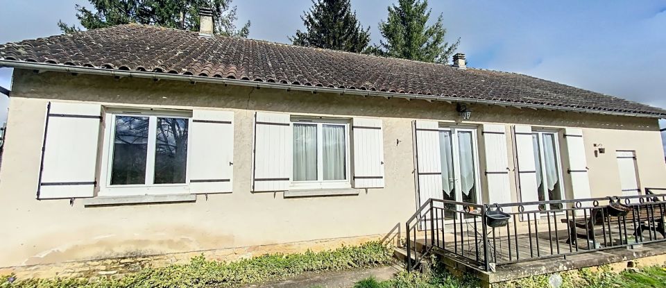 House 4 rooms of 95 m² in Thonac (24290)