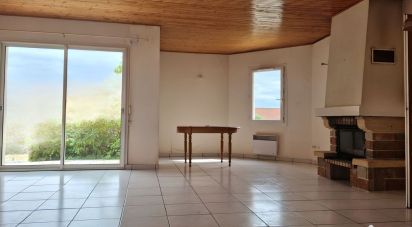 House 6 rooms of 119 m² in Chavagnes-en-Paillers (85250)