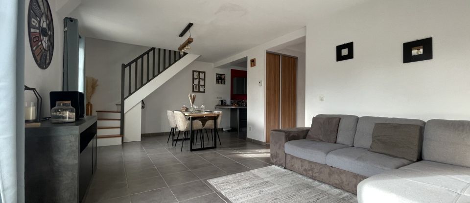 House 4 rooms of 80 m² in Vaux-sur-Seine (78740)