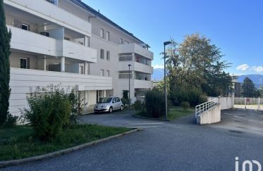 Appartement 2 pièces de 50 m² à Claix (38640)