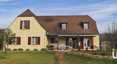 House 5 rooms of 173 m² in Carsac-Aillac (24200)