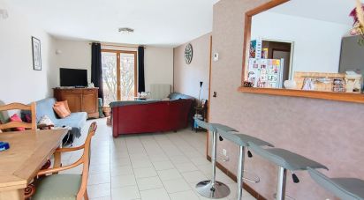 House 3 rooms of 65 m² in Augy (89290)