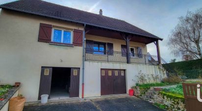Traditional house 6 rooms of 140 m² in Morainvilliers (78630)