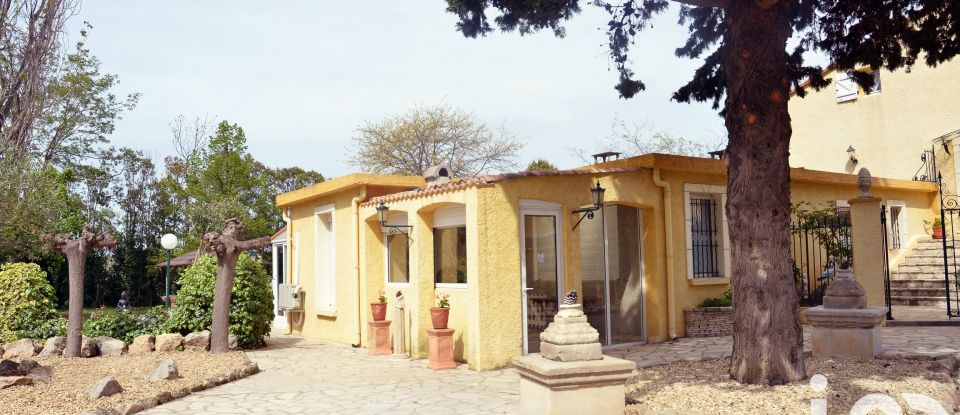 Maison traditionnelle 8 pièces de 350 m² à Béziers (34500)