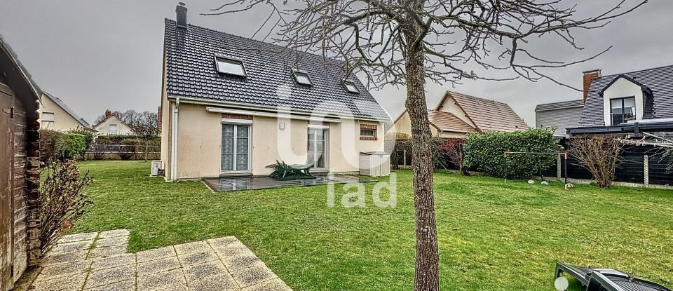 Traditional house 4 rooms of 100 m² in Grand-Couronne (76530)