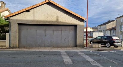 Parking/garage/box de 60 m² à Secondigny (79130)