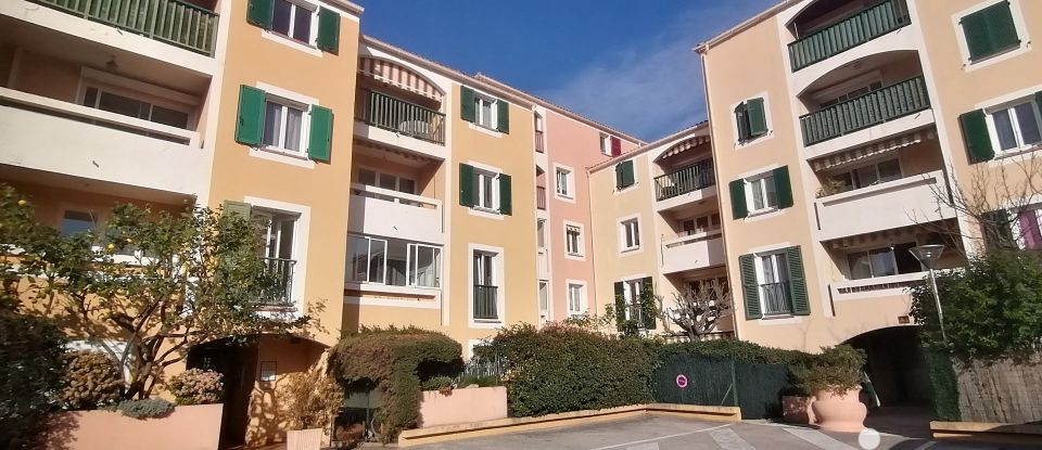 Vente Appartement 51m² 2 Pièces à Hyères (83400) - Iad France