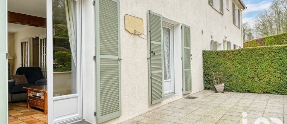 Maison traditionnelle 6 pièces de 93 m² à Juziers (78820)