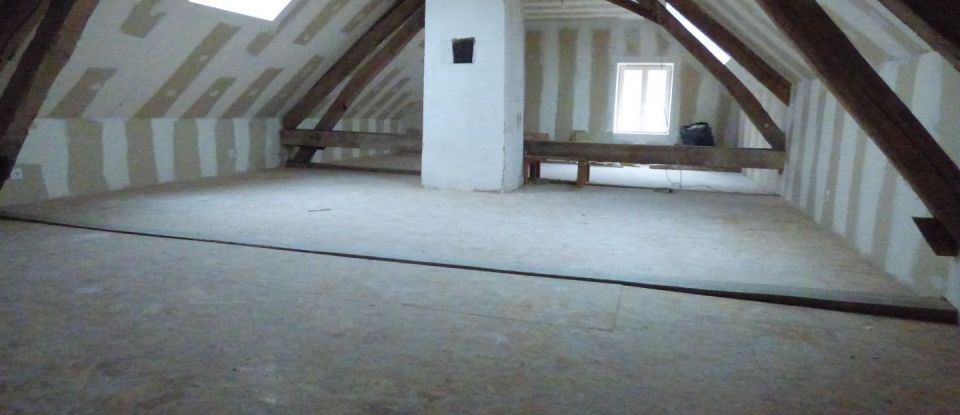 House 7 rooms of 204 m² in Verneuil (51700)