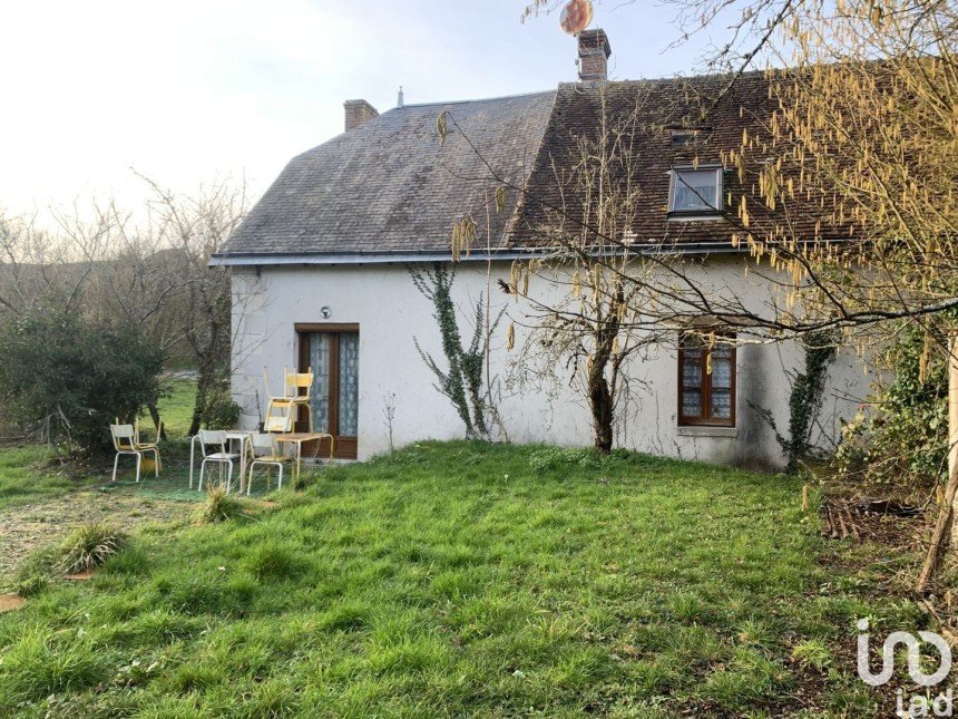 House 3 rooms of 107 m² in Moulins-sur-Céphons (36110)