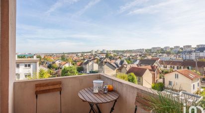 Apartment 3 rooms of 56 m² in Poissy (78300)
