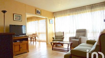 Apartment 4 rooms of 82 m² in Ris-Orangis (91130)