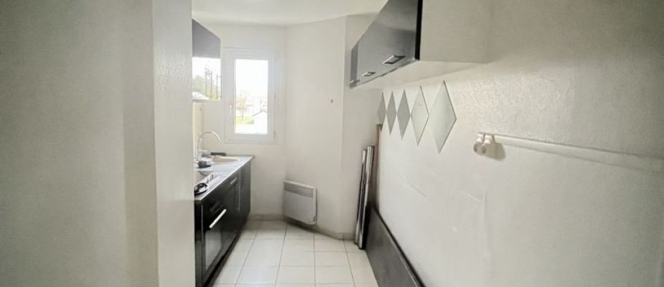 Apartment 4 rooms of 68 m² in Moissy-Cramayel (77550)