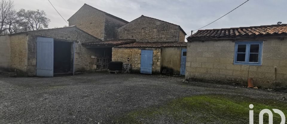 Maison 4 pièces de 95 m² à Asnières-la-Giraud (17400)