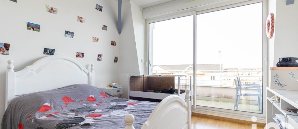 Apartment 4 rooms of 79 m² in Saint-Sébastien-de-Morsent (27180)