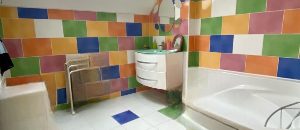 Village house 7 rooms of 200 m² in Malay-le-Grand (89100)