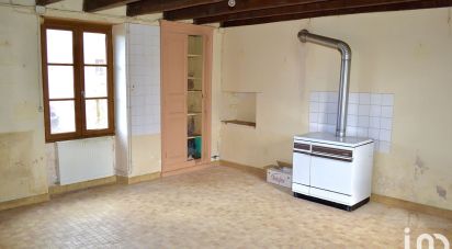 Maison 4 pièces de 93 m² à Lathus-Saint-Rémy (86390)