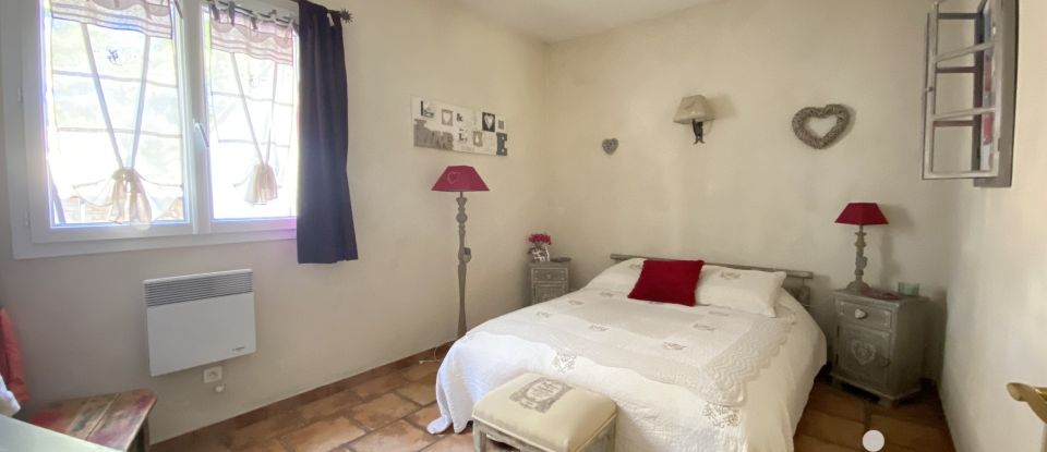 Maison traditionnelle 5 pièces de 127 m² à Saint-Martin-de-Crau (13310)